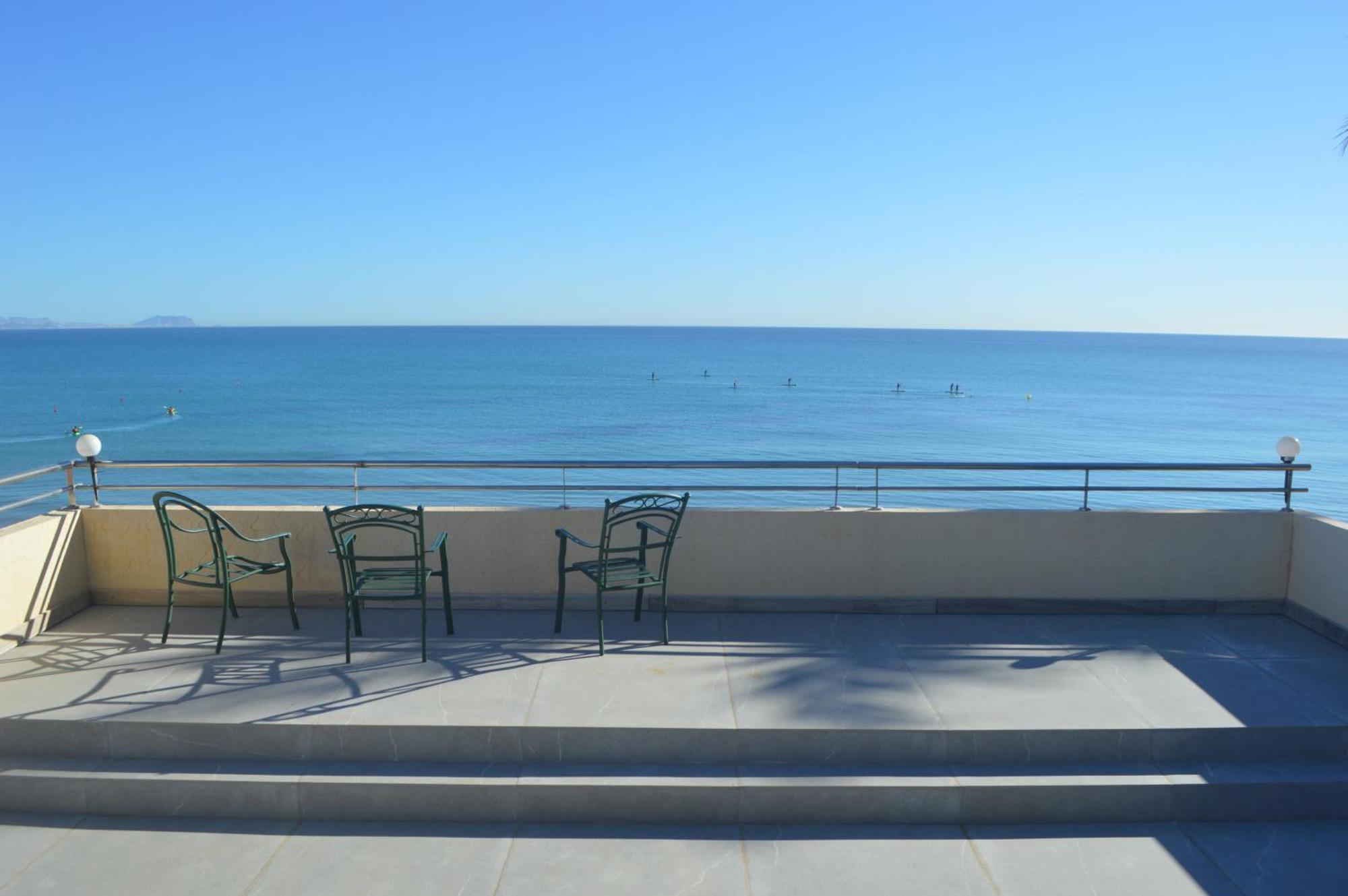 Excepcional Apartamento Amanecer Al Borde De Playa Y Mar, En Chalet Roquetes Alicante Exterior photo